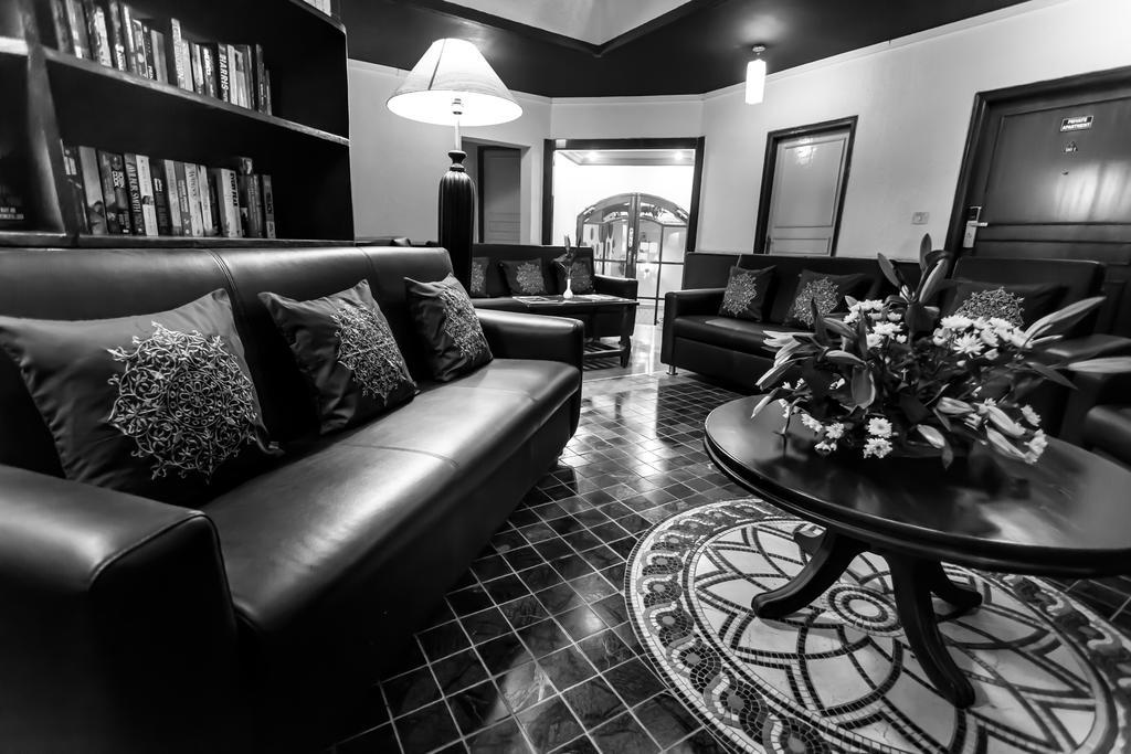 Hm Suites & Studios Bangalore Eksteriør bilde