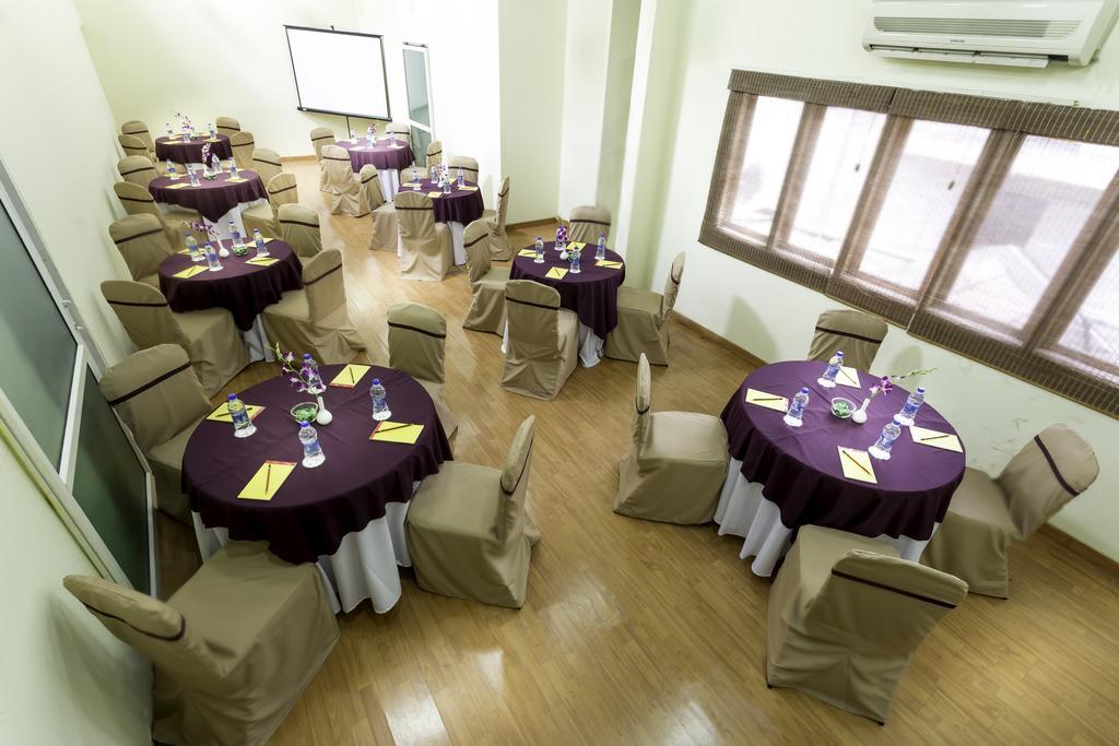 Hm Suites & Studios Bangalore Eksteriør bilde